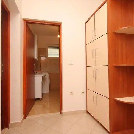 By The Sea Banj, Pasman - 8242